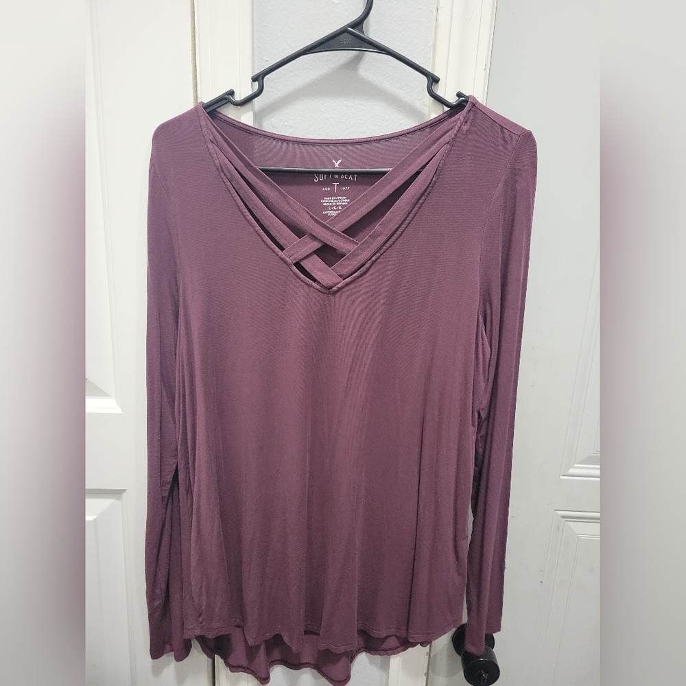 American Eagle Soft & Sexy Long-sleeve Eggplant-Plum Strappy V-neck Top Size L